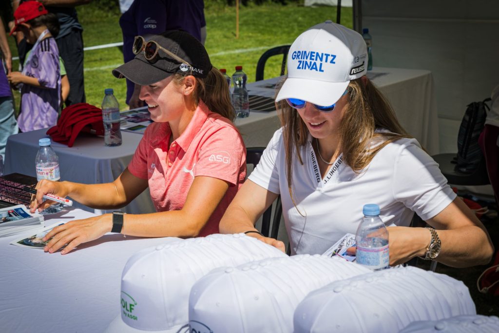 Dédicaces de la golfeuse professionnelle Chiara Tamburlini et de la skieuse Camille Rast dimanche 18 mai 2025 aux Panathlon Family Games® Lausanne